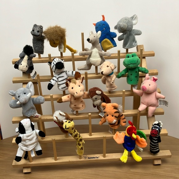 Manhattan Toy Other - Manhattan Toy Finger Puppets & Rack